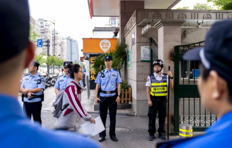 59.9岁老民警：这是我的最后一次“高考”！