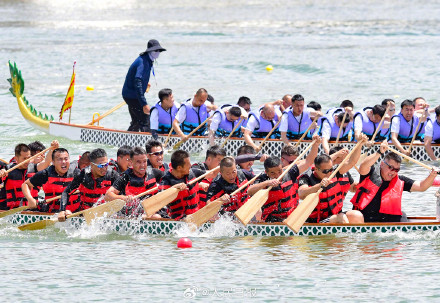 今日端午，看赛龙舟每一帧都好嗨