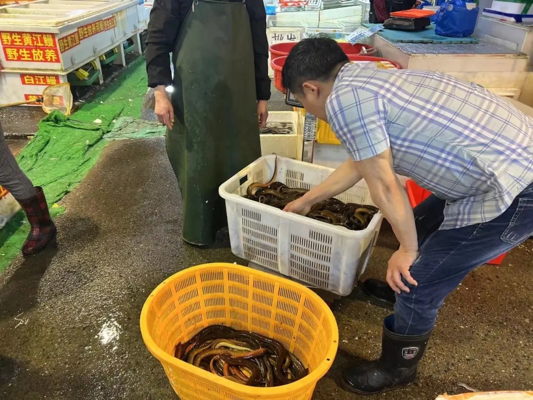 贵的70元一斤!提前上市,不少杭州人都在等.... 贵的70元一斤!提前上市,不少杭州人都在等....