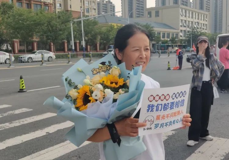 盲人女孩郁晓楠：一个人的高考考场