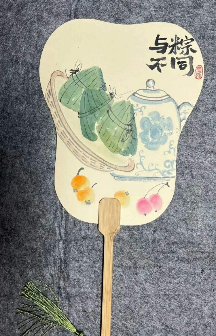 这届年轻人,也太“传统”了吧! 这届年轻人,也太“传统”了吧!