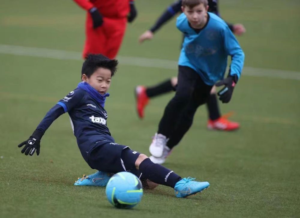 中国“球爹”在科隆