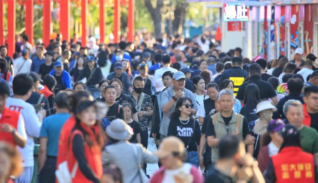 一年一度!人人人你人人人……“尔滨”又刷屏了! 一年一度!人人人你人人人……“尔滨”又刷屏了!