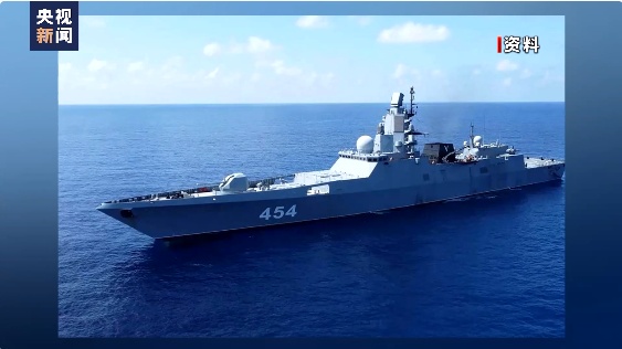 俄护卫舰抵达美国海岸附近