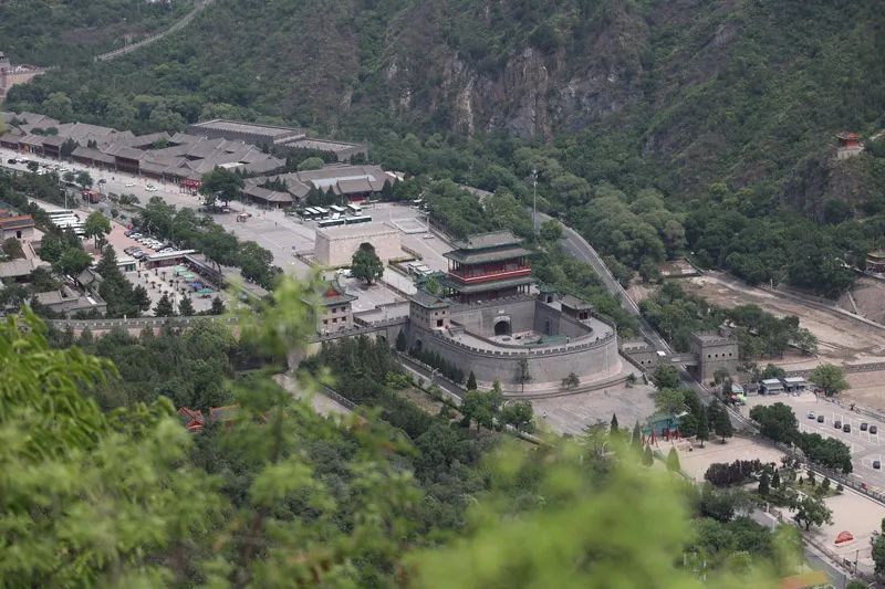 87岁山东老人，在北京居庸关找到“28岁的父亲”……