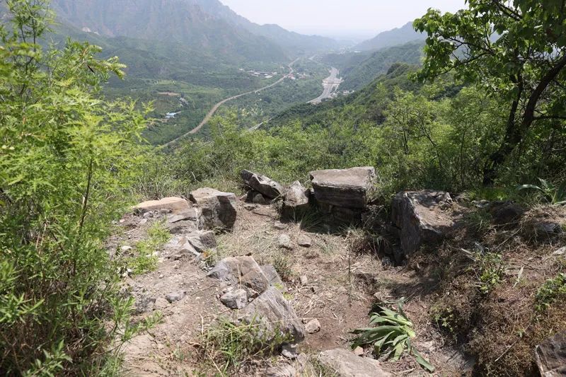 87岁山东老人，在北京居庸关找到“28岁的父亲”……