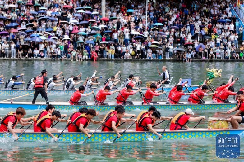 鼓声雷动赛龙舟 千年镇远迎端午 鼓声雷动赛龙舟 千年镇远迎端午