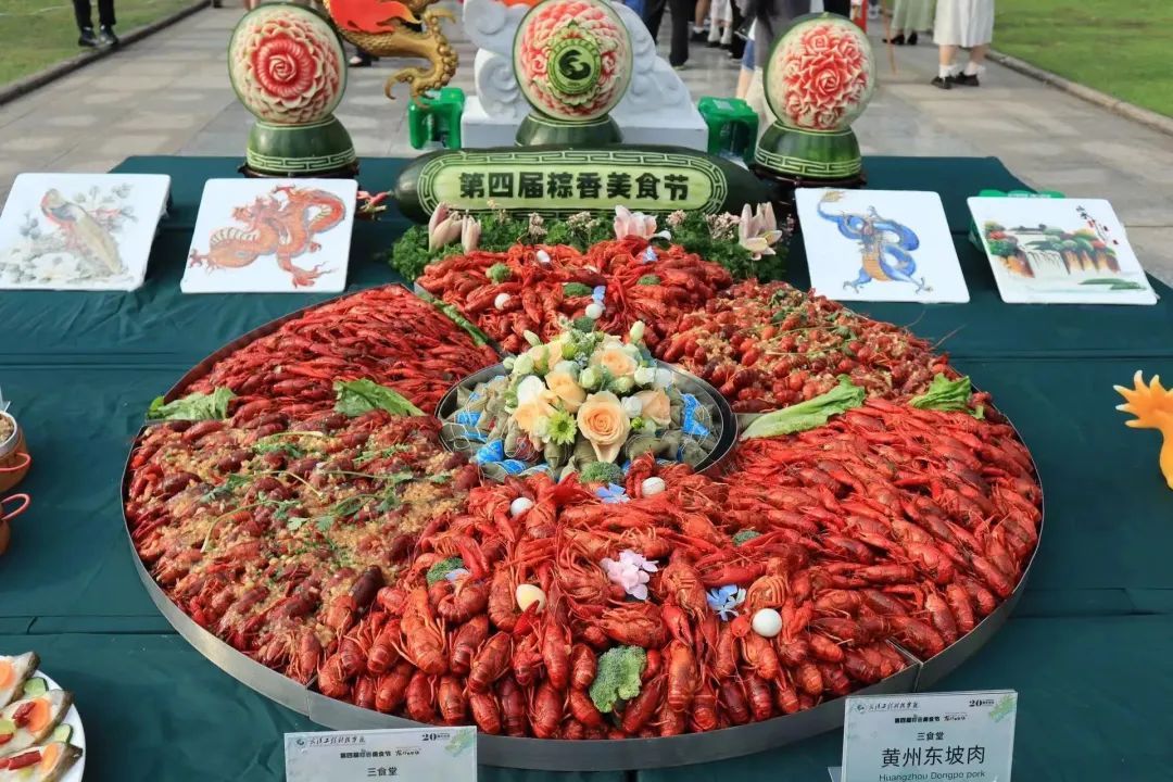 毕业烧烤火锅宴!“大家作证,这次是食堂先动的手……” 毕业烧烤火锅宴!“大家作证,这次是食堂先动的手……”