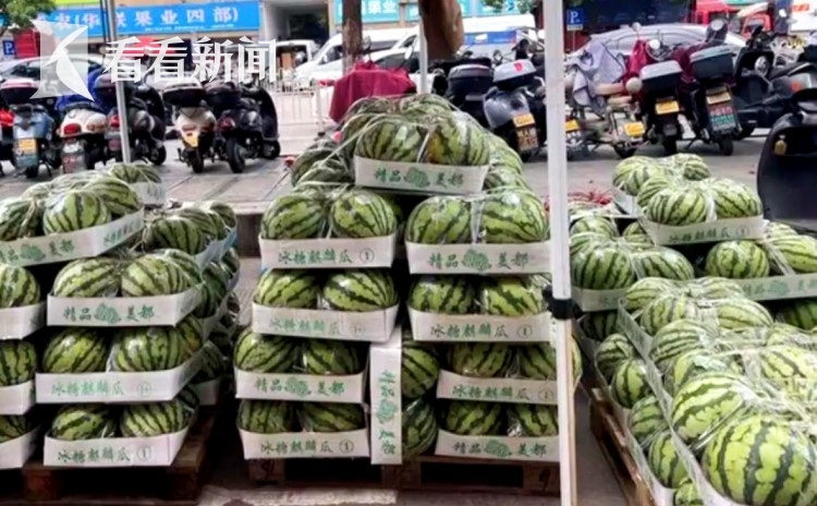 价格突然大跳水!低至几毛钱一斤?不少昆明人很爱...... 价格突然大跳水!低至几毛钱一斤?不少昆明人很爱......