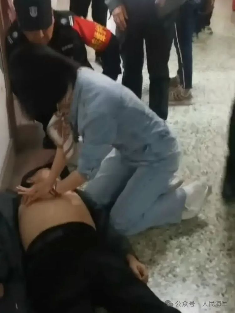 5分钟生死时速，这名海军女文职挺身而出