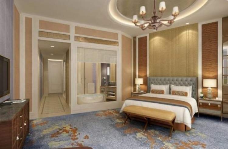 两人正泡澡,客房服务进门……送粽子?五星级酒店服务被质疑 两人正泡澡,客房服务进门……送粽子?五星级酒店服务被质疑