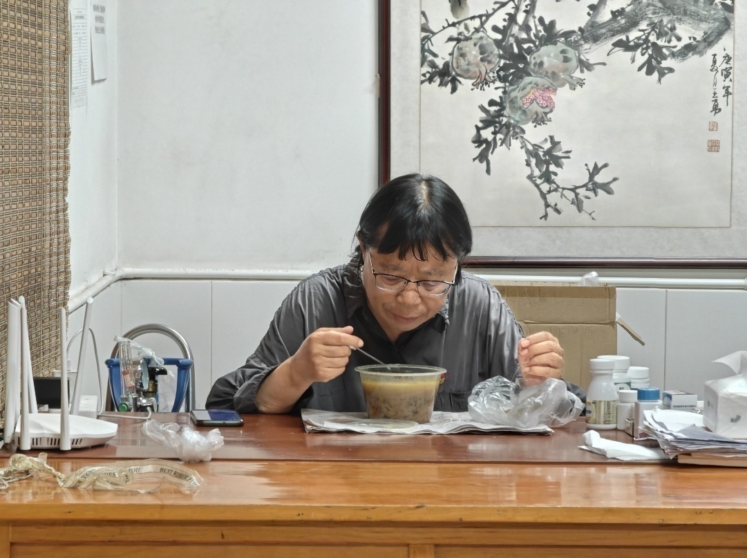 可敬的张桂梅，其实也有可亲可爱的一面