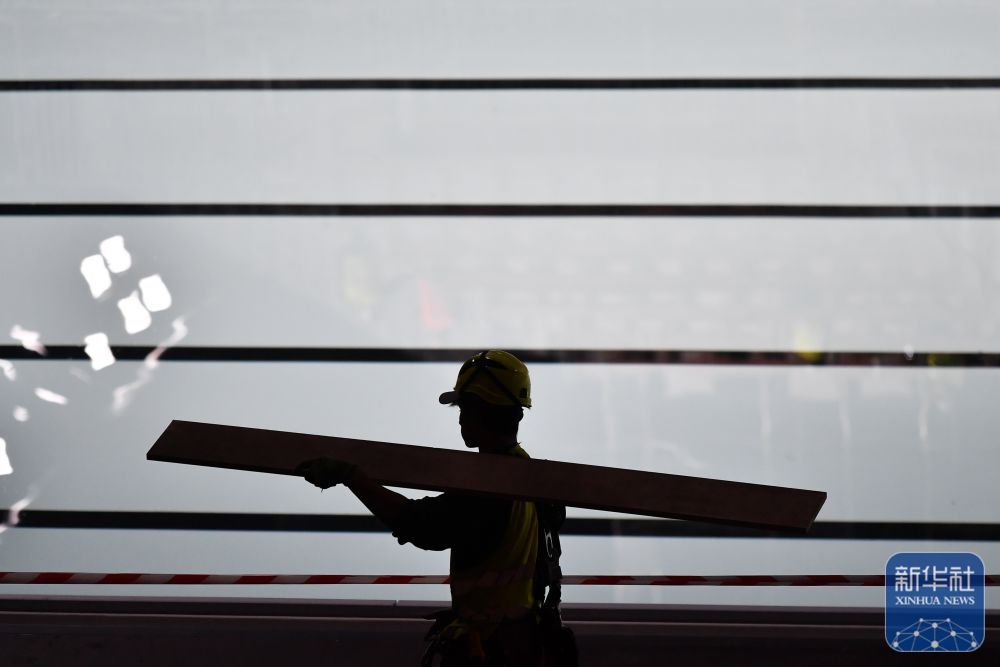 巴黎奥运预备式｜探访拉德芳斯体育馆