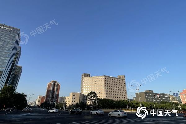 北京高温天气持续今天或冲上38℃ &nbsp;雷雨频繁局地伴短时大风