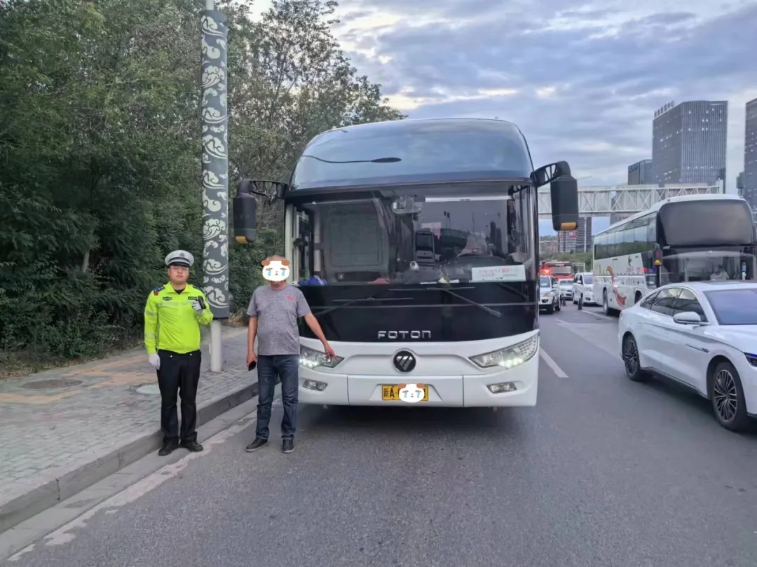 醉酒后驾驶大型旅游客车？胆子太大......
