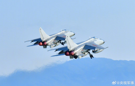 燃！空军航空兵训练高清壁纸