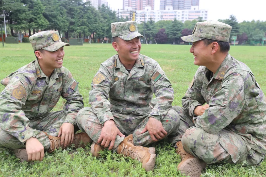 从普通一兵到“陆军工匠”,这名军士不简单! 从普通一兵到“陆军工匠”,这名军士不简单!