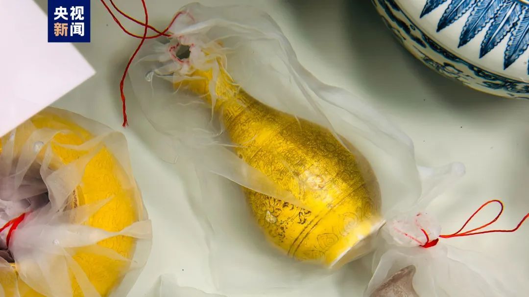 世界级重大考古发现新进展！南海西北陆坡沉船遗址提取文物900余件套