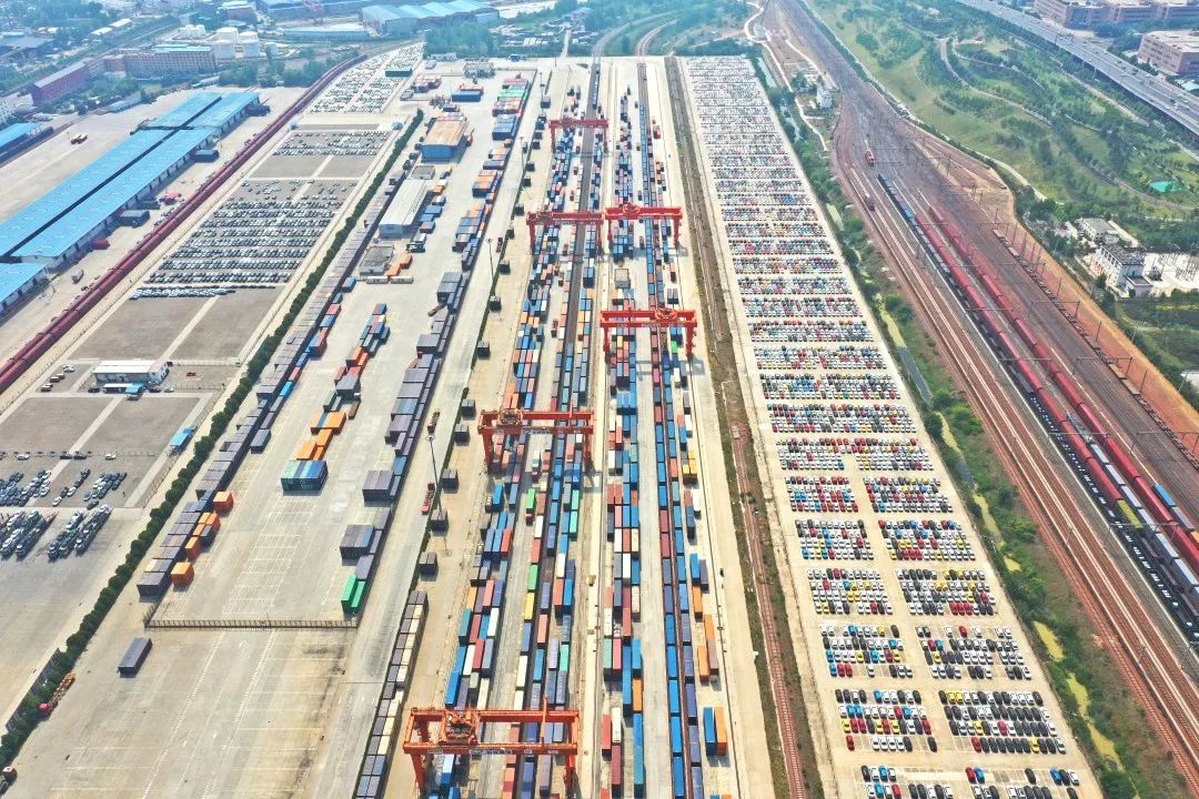 中国铁路:5月份国家铁路发送货物3.37亿吨 同比增长2.8% 中国铁路:5月份国家铁路发送货物3.37亿吨 同比增长2.8%