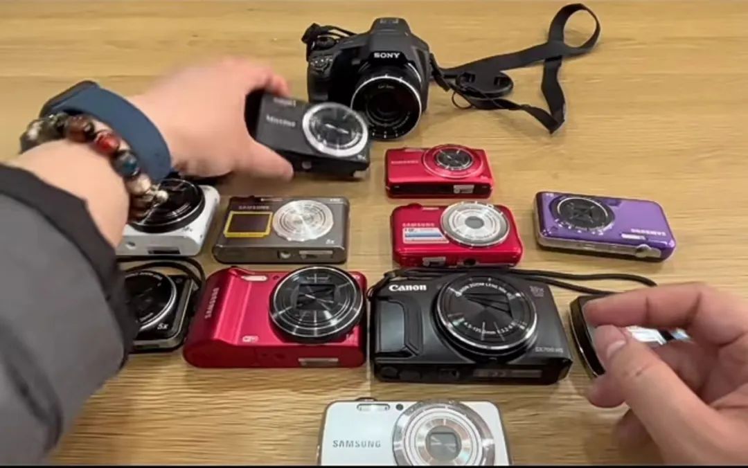 开售即售罄!“砸核桃神器”为何蹿红? 开售即售罄!“砸核桃神器”为何蹿红?