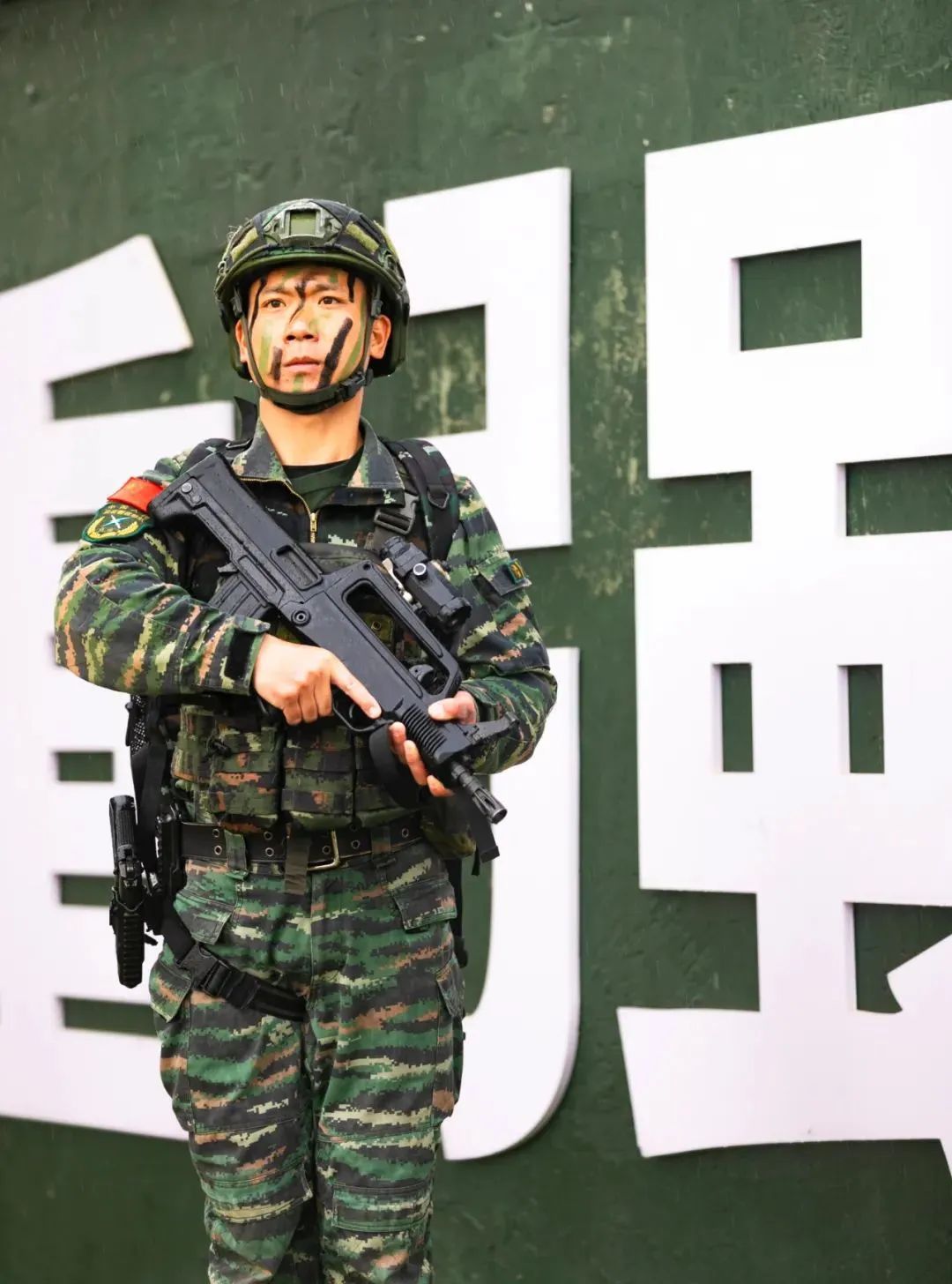 强!这个小个子兵是妥妥的排头兵! 强!这个小个子兵是妥妥的排头兵!