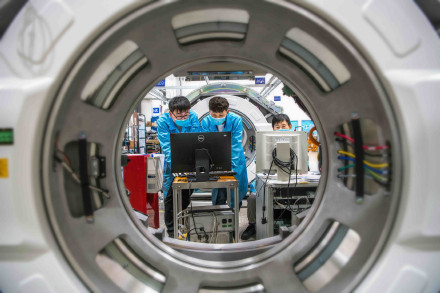 我国自主研发的国产光子计数CT获得首幅人体图像 我国自主研发的国产光子计数CT获得首幅人体图像