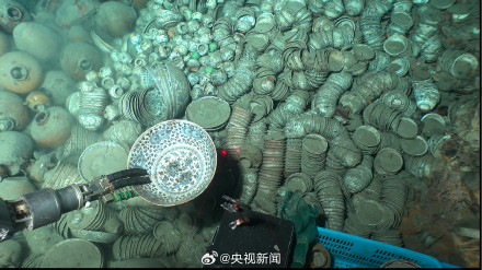 南海一沉船遗址发现超10万件文物