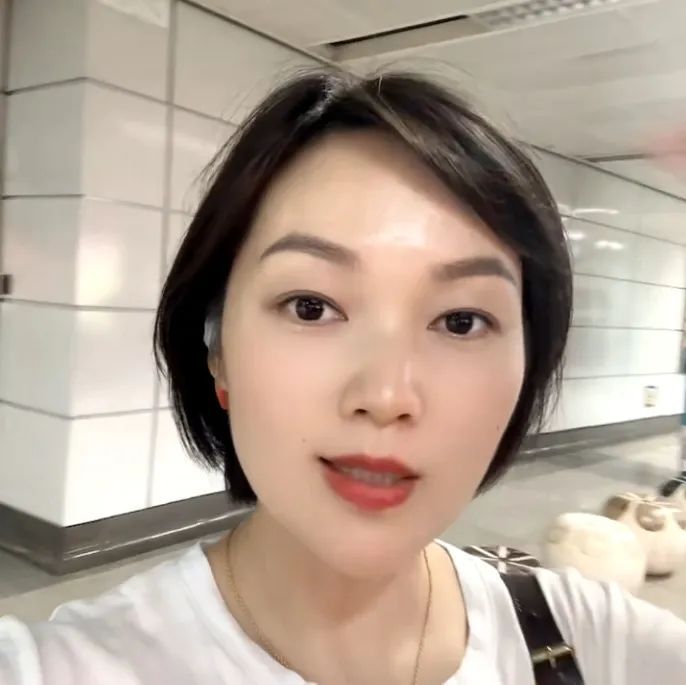 “我在深圳地铁上捡到一个宝宝！！！”