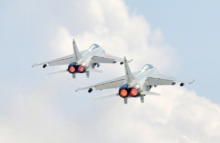 燃！空军航空兵训练高清壁纸