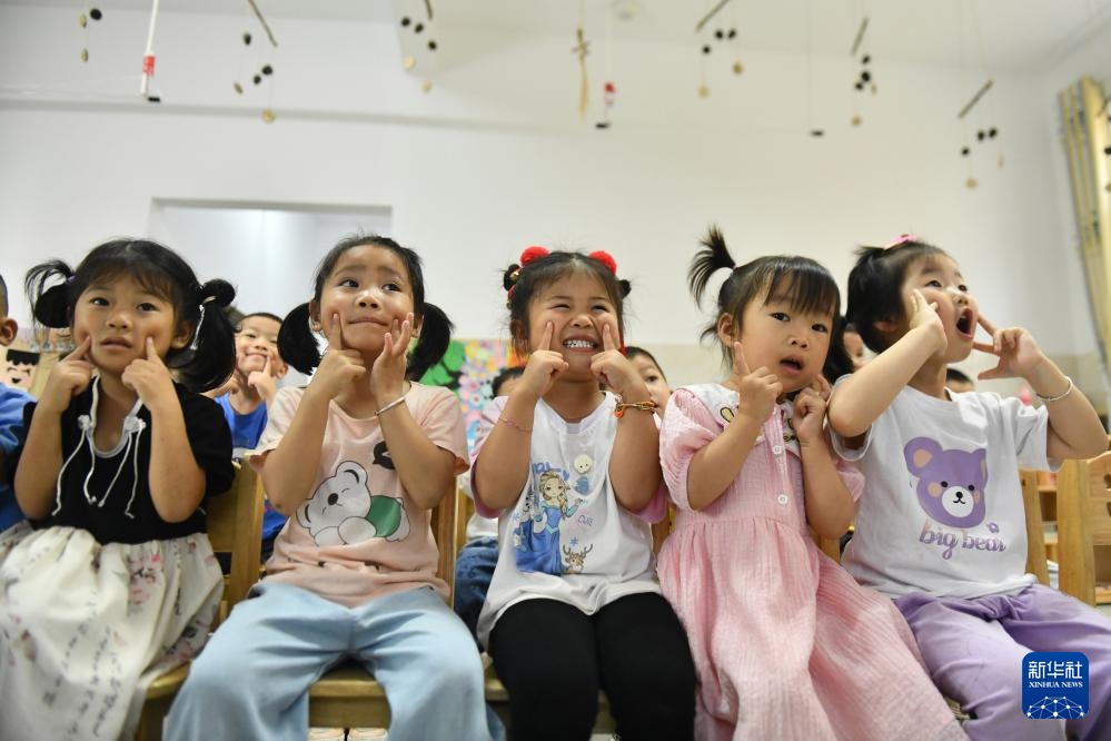 这五年,黄文秀的“接棒者”们续写青春之歌 这五年,黄文秀的“接棒者”们续写青春之歌