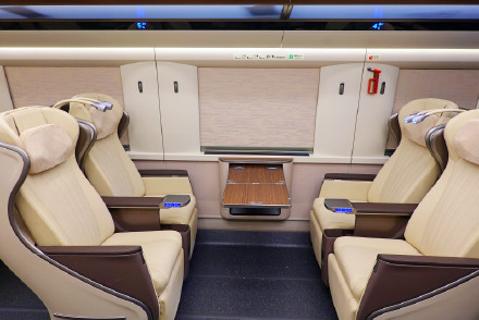 复兴号智能动车组技术提升版列车来了