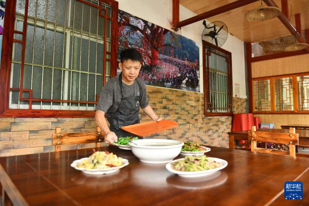 这五年,黄文秀的“接棒者”们续写青春之歌 这五年,黄文秀的“接棒者”们续写青春之歌