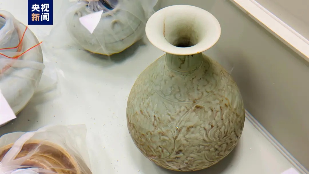 惊艳！南海一沉船遗址发现超10万件文物