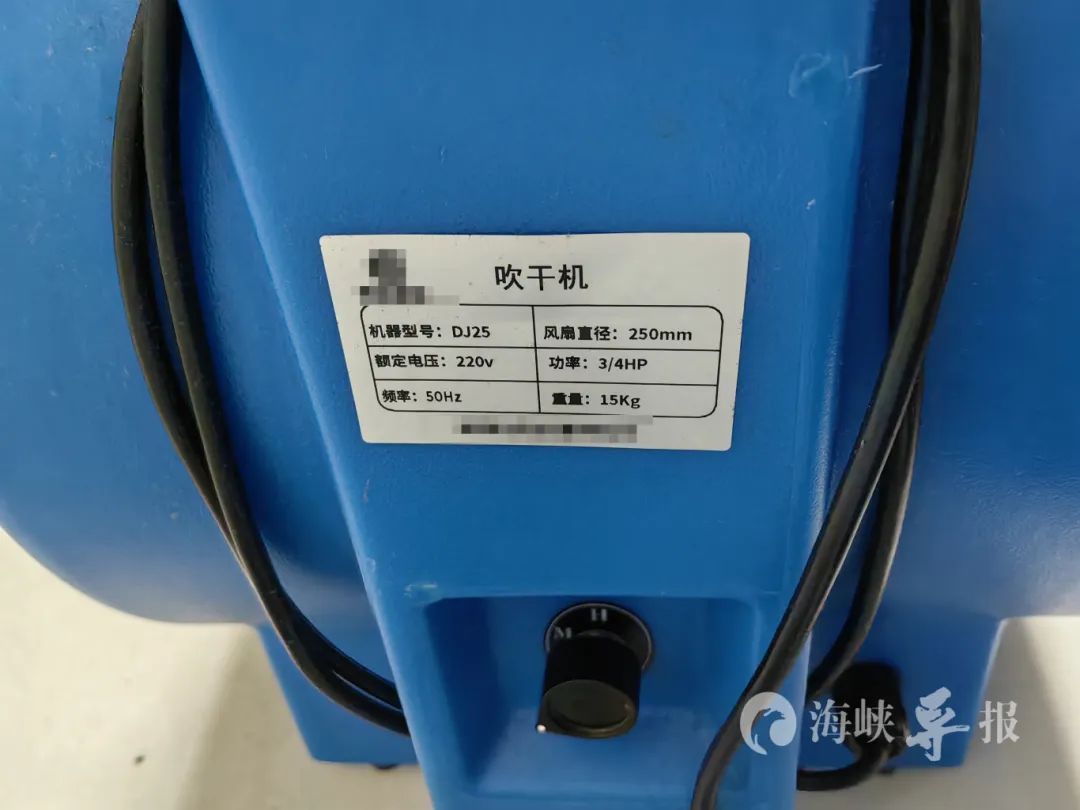 厦门火车站公厕遭多名旅客“吐槽”：受不了这个……