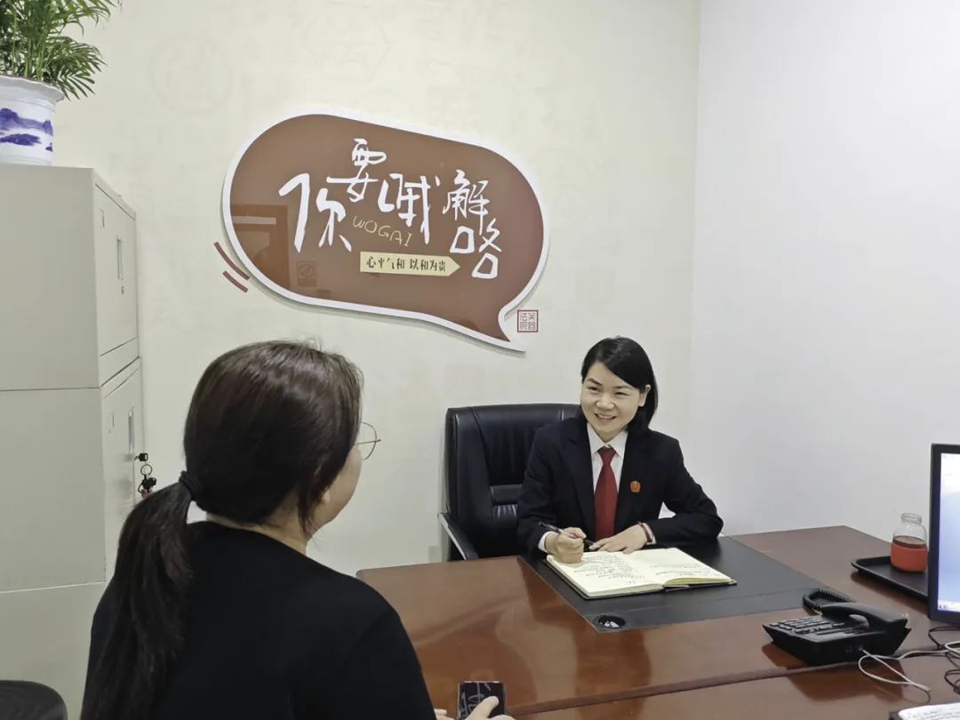 真币成“假币”样品,男子惊叹“仿真度极高”狂购70万 真币成“假币”样品,男子惊叹“仿真度极高”狂购70万