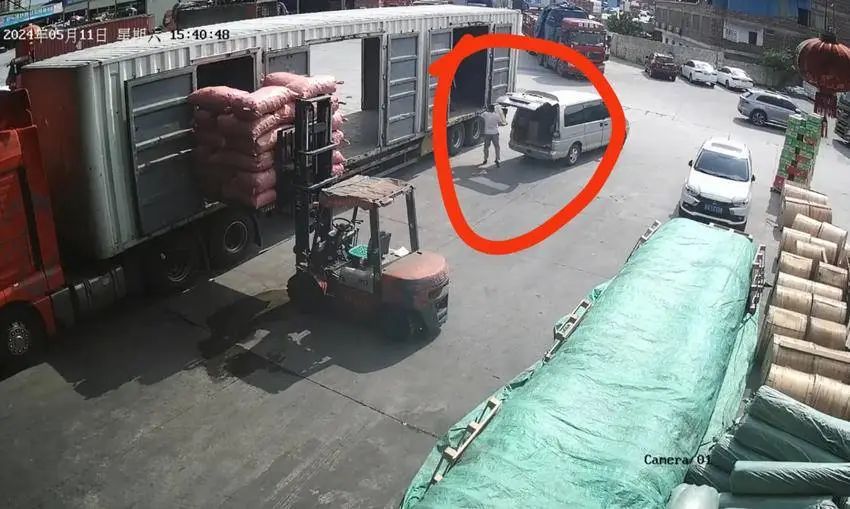 贩、运、销假烟 10人被刑拘! 贩、运、销假烟 10人被刑拘!