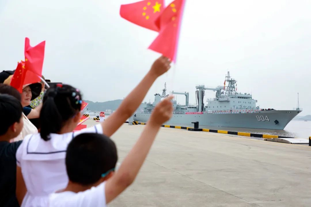 淄博舰今日启航!参加汤加海军成立50周年庆祝活动 淄博舰今日启航!参加汤加海军成立50周年庆祝活动