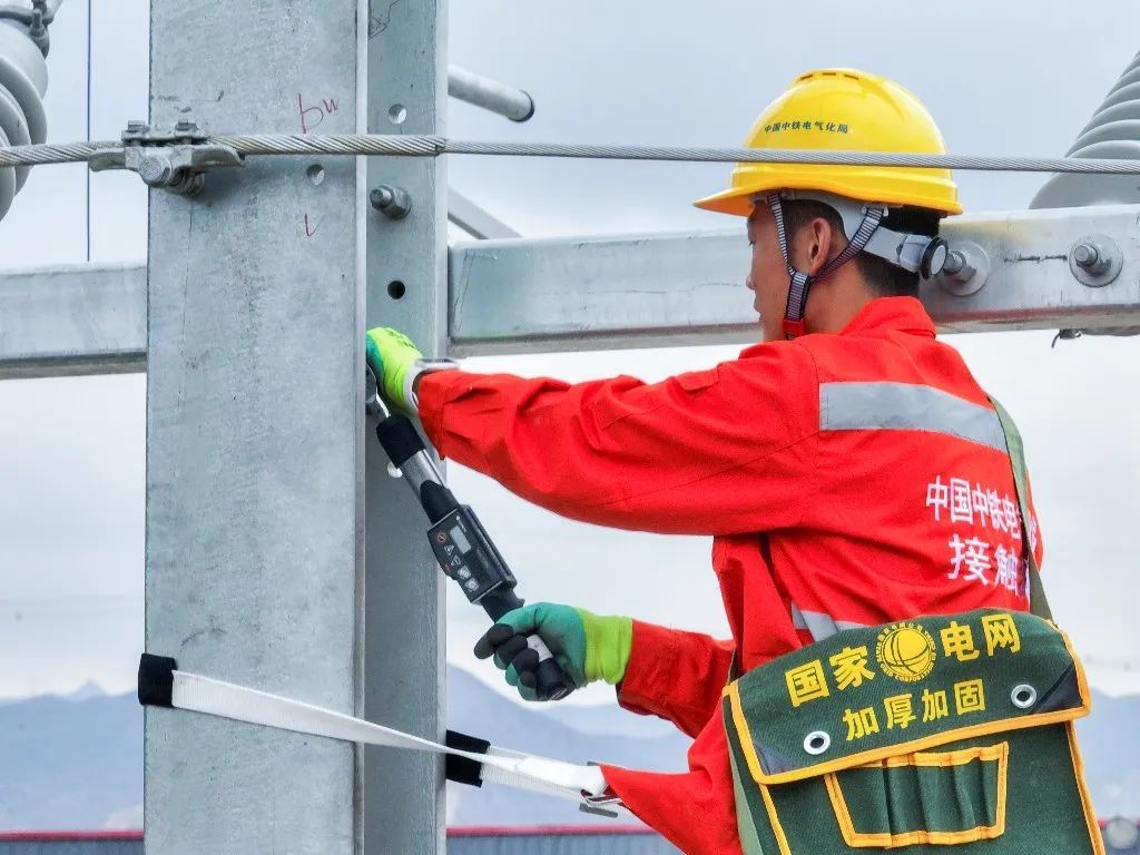 兰张高铁兰武段完成初步验收 兰张高铁兰武段完成初步验收