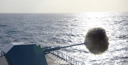 看现场！海军舰艇编队实战化训练