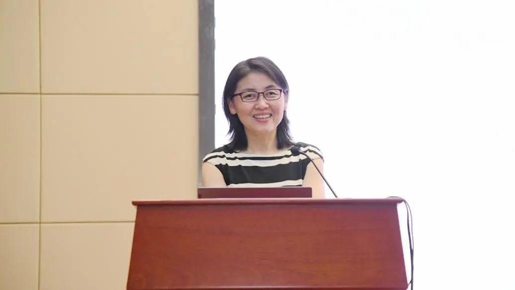 深圳医学科学院院长,深圳湾实验室主任,清华大学讲席教授颜宁应邀做客