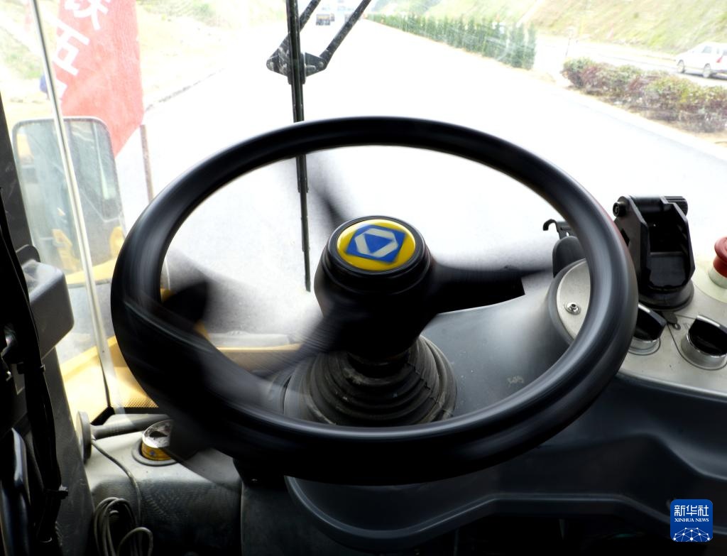 “北斗+5G”：这里的生产“静悄悄”