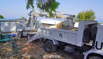 我赴黎维和建筑工兵分队完成维和友军防御工事构筑任务