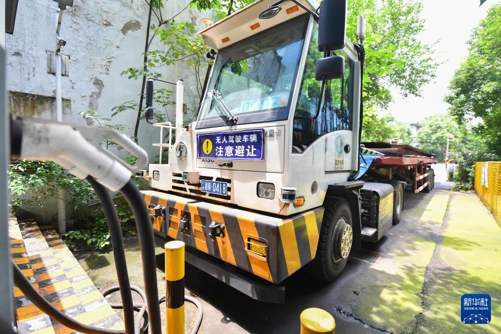 “北斗+5G”：这里的生产“静悄悄”