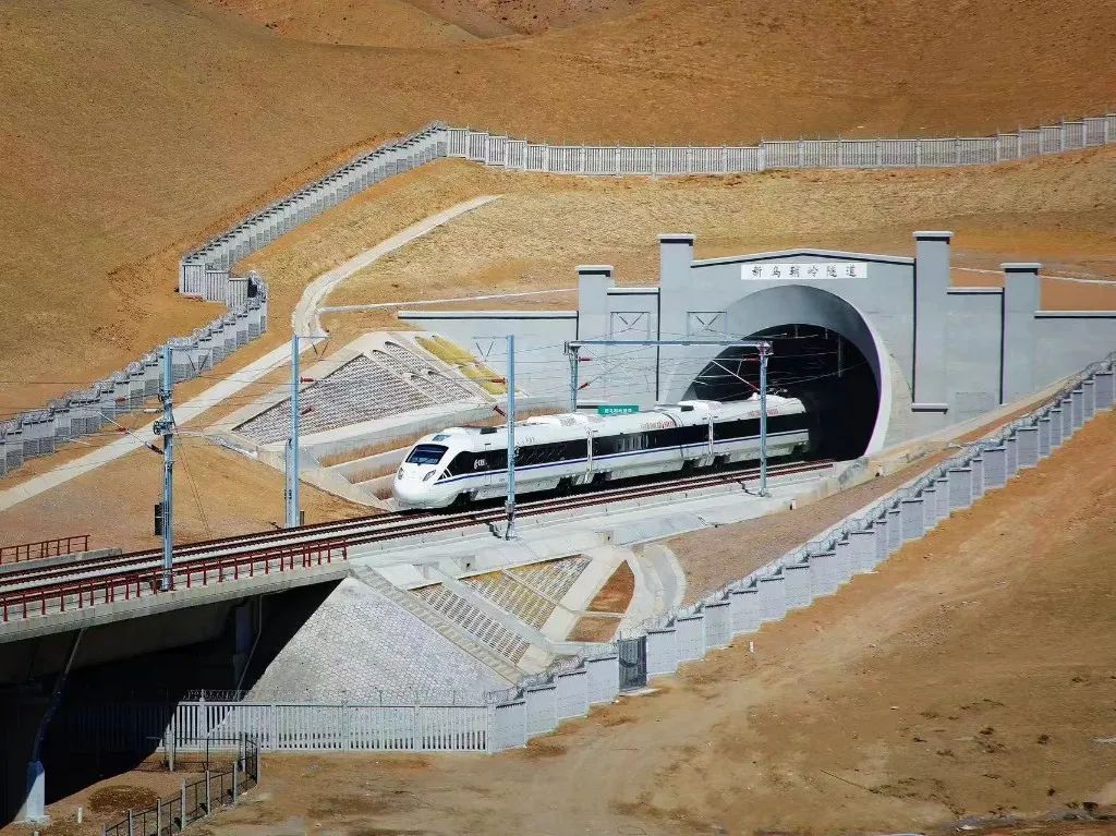 兰张高铁兰武段完成初步验收 兰张高铁兰武段完成初步验收