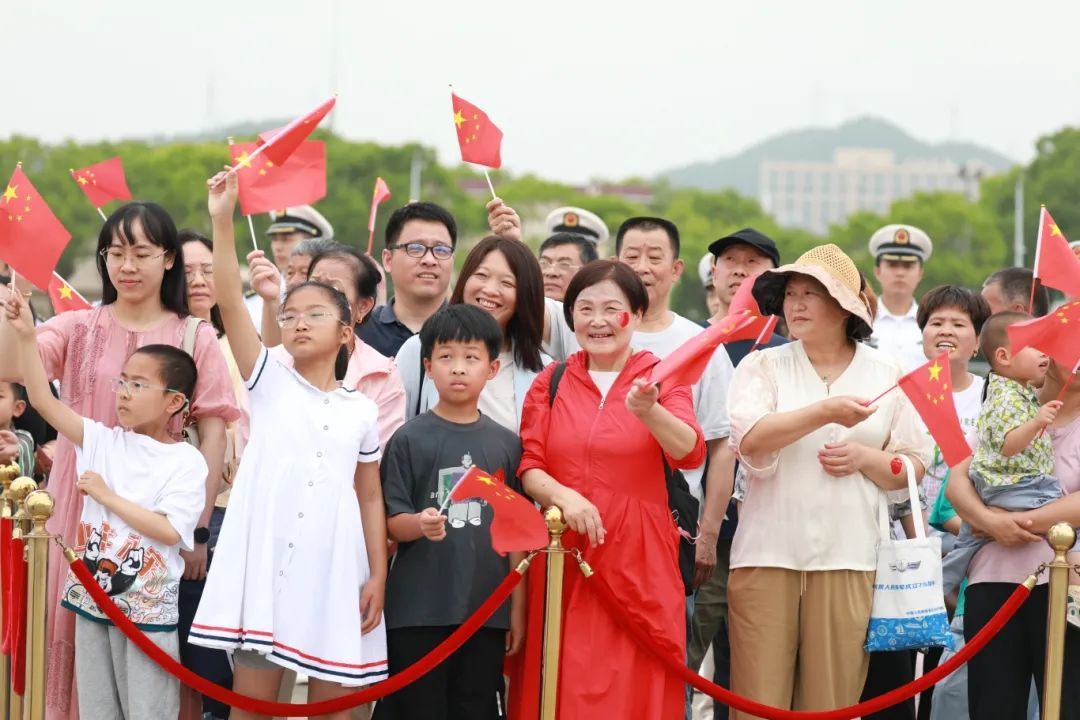 淄博舰今日启航!参加汤加海军成立50周年庆祝活动 淄博舰今日启航!参加汤加海军成立50周年庆祝活动