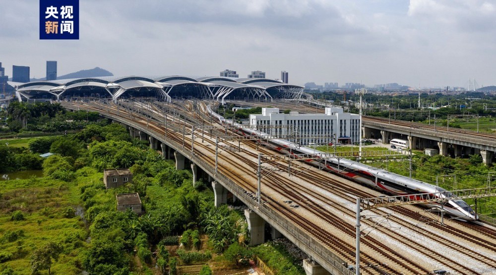 运输能力再提升！全国铁路实行新的列车运行图