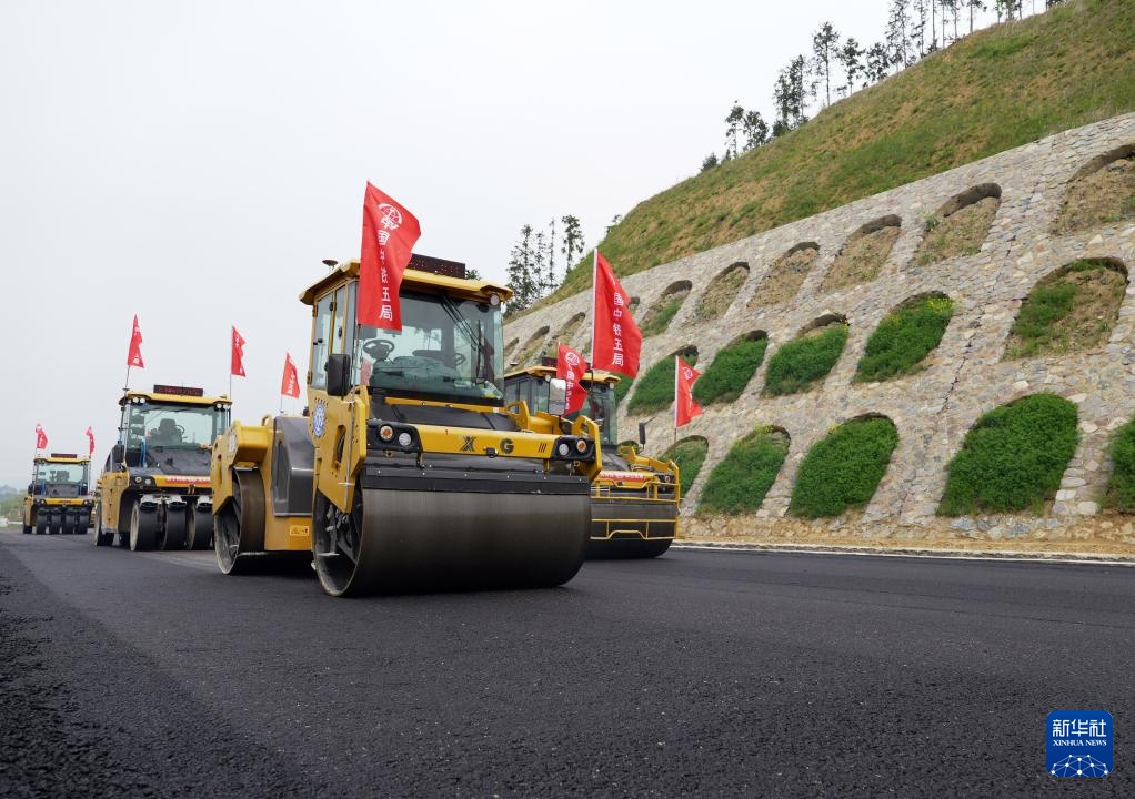 “北斗+5G”：这里的生产“静悄悄”