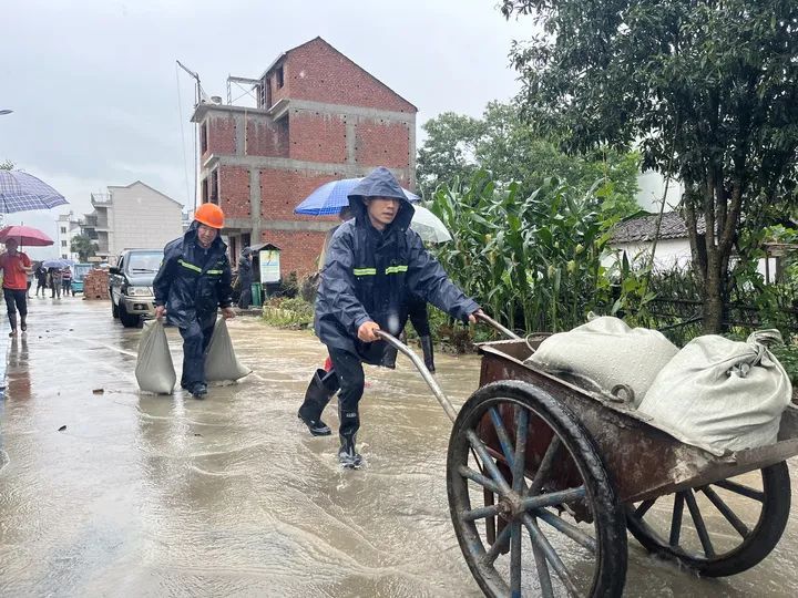 预警超100条！暴雨还将持续，转场在这天→