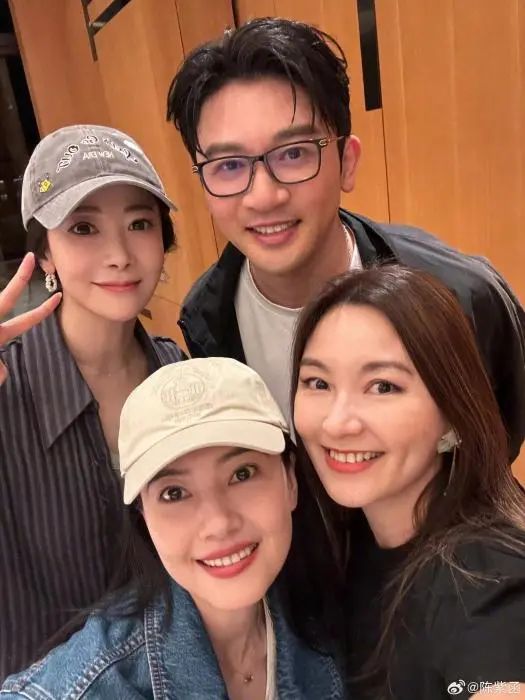 大半个港台音乐圈，正在做同一件事