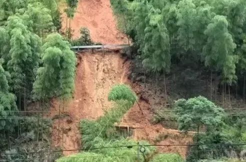 一地紧急通知：停课！28地山洪预警，浙江暴雨范围再扩大，红色预警持续